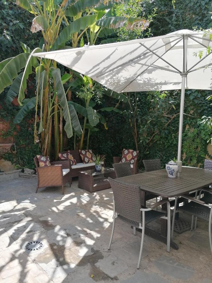 Apartamentos El Patio Andaluz Jerez de la Frontera Kültér fotó