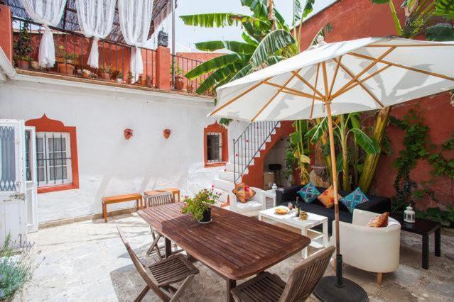 Apartamentos El Patio Andaluz Jerez de la Frontera Kültér fotó